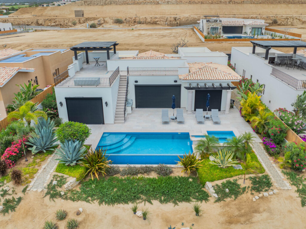 Chileno Bay Section 1- Las Colinas A striking contemporary estate set atop the coveted Colinas hillside in Querencia, this new construction residence captures sweeping – Casita 43, Pacific, Pacific, BS